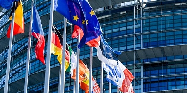 Các bộ trưởng EU thống nhất về mức trần giá khí đốt