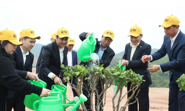 Phát động trồng cây phủ xanh 16 ha dự án sân Golf tại tỉnh Phú Thọ