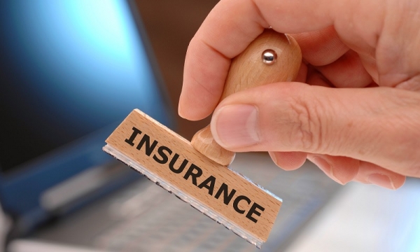 Nghiêm cấm ngân hàng “ép” khách hàng mua bảo hiểm dưới mọi hình thức