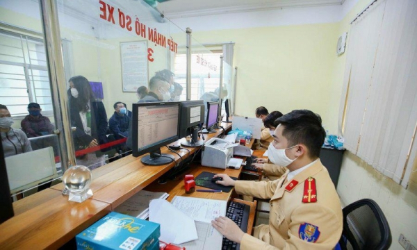 Bao nhiêu tuổi thì được đăng ký chính chủ xe cơ giới?