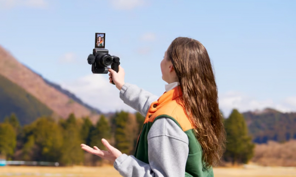 Sony 'chiều lòng' nhà sáng tạo nội dung với máy ảnh vlog full-frame ZV-E1