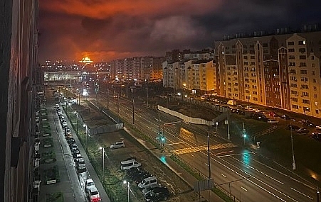 Kho chứa dầu của Nga ở Crimea bốc cháy dữ dội