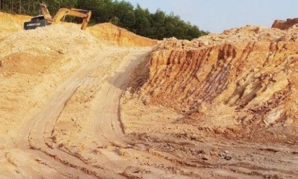 Thừa Thiên-Huế: Doanh nghiệp chây ỳ đóng cửa mỏ, khôi phục môi trường