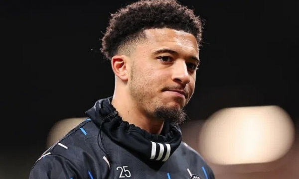 Đồng đội tại Man Utd khuyên Sancho xin lỗi Erik Ten Hag