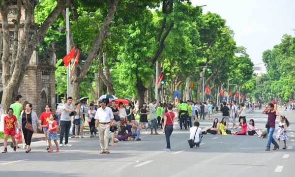 Hà Nội: Kéo dài thời gian hoạt động phố đi bộ quận Hoàn Kiếm dịp nghỉ lễ 30/4 - 1/5