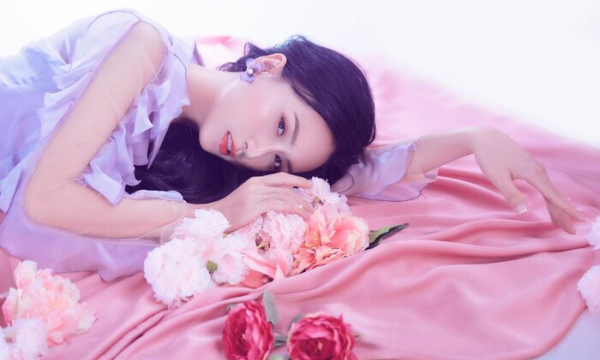 Lynk Lee tung bộ ảnh 'thần tiên tỷ tỷ' khiến fan ngẩn ngơ