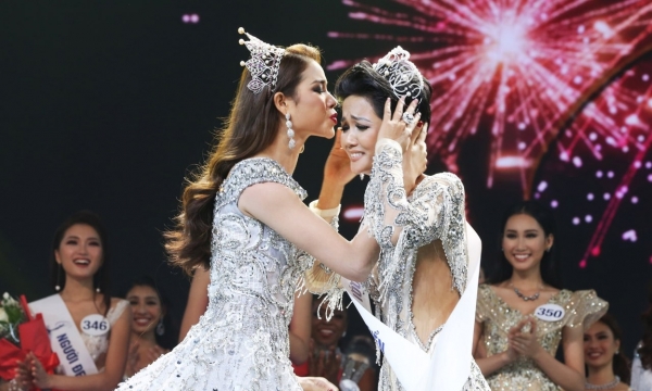 Khoảnh khắc đăng quang đáng nhớ của H’Hen Niê trong đêm chung kết Hoa hậu Hoàn vũ Việt Nam 2017