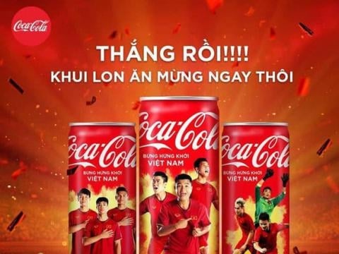Treo biển 'Coca-Cola - Mở lon Việt Nam', một doanh nghiệp bị xử phạt