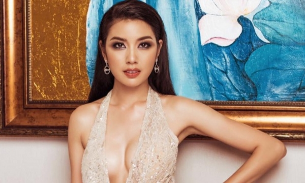 Ngắm nhan sắc Thúy Vân - thí sinh Hoa hậu Hoàn vũ Việt Nam 2019 lộ ngực trên sóng truyền hình