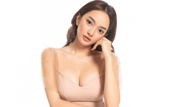 Diễn viên 'Em chưa 18' cách ly 14 ngày vì Covid-19 sau khi đến sân bay Đà Nẵng