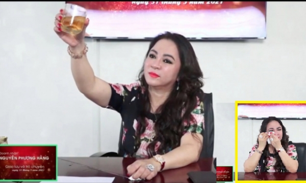 Bà Nguyễn Phương Hằng vừa uống rượu vừa livestream, hứa ủng hộ 15 triệu liều Vắc xin COVID-19