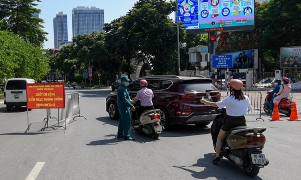 Nóng: Hà Nội sẽ không kiểm soát giấy đi đường ở 19 quận, huyện vùng xanh