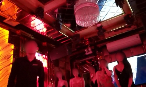 Hà Nội: Khẩn tìm người đến 3 quán karaoke mở 'chui' có nhân viên là F0