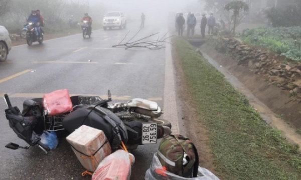 Truy tìm xe tải tông chết cặp vợ chồng trẻ trên Quốc lộ ngày Tết