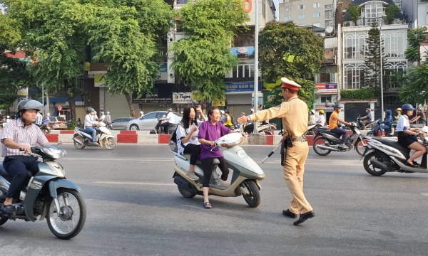 Từ ngày 1/3, nộp phạt vi phạm giao thông qua mạng ở Hà Nội