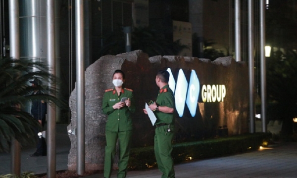 Cảnh sát có mặt ở tòa nhà FLC, khám xét 21 địa điểm liên quan ông Trịnh Văn Quyết