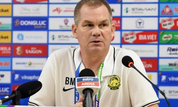 U23 Malaysia bị loại sớm, CĐV đòi sa thải HLV Brad Maloney