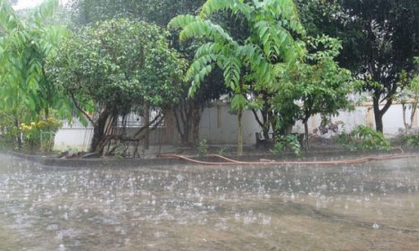 Tin mưa dông, lốc, sét ở vùng núi Bắc bộ và Hà Nội ngày 22/6