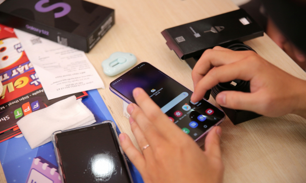 FPT Shop ‘mạnh tay’ giảm 50% cho khách mua Galaxy S22 Bora Purple