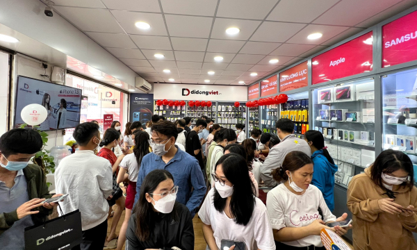 Tech Offline Galaxy Z mới tại Hà Nội