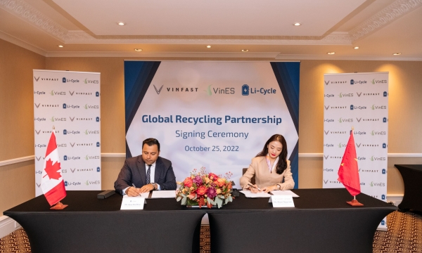 VinES hợp tác Li-Cycle tái chế pin toàn cầu