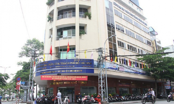 Vụ Tiến sĩ Bùi Quang Tín: Tạm đình chỉ Hiệu trưởng, Hiệu phó Trường ĐH Ngân hàng TP HCM