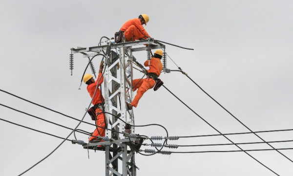 Điện một giá cao nhất 2.889 đồng/kWh và giá điện tính 5 bậc cái nào có lợi hơn?