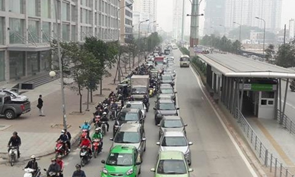 Đề xuất 14 tuyến đường dành riêng cho xe buýt Hà Nội: 'Ý tưởng quái đản, hãy nhìn vào BRT'