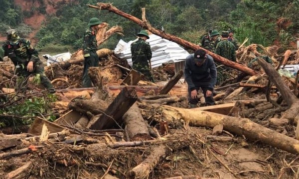 Tạm dừng việc tìm kiếm nạn nhân mất tích sau vụ sạt lở ở huyện Phước Sơn