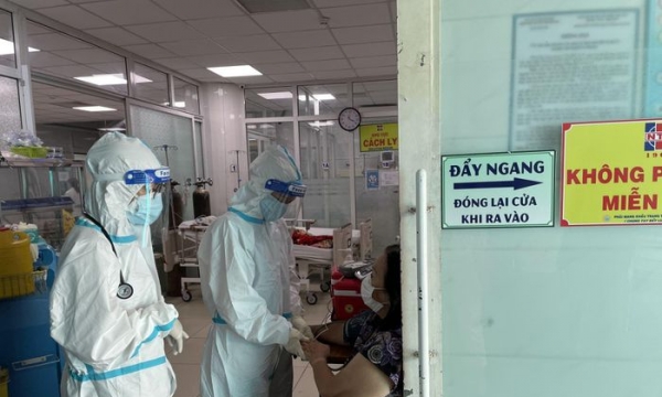 Có hơn 300 nhân viên y tế tuyến đầu của BV Nguyễn Tri Phương từng bị mắc COVID-19