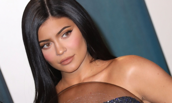 Forbes 'bóc phốt' Kylie Jenner lừa cả thế giới để lấy danh hiệu tỷ phú