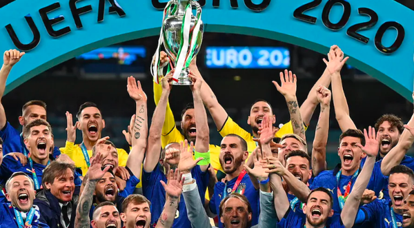 Báo giới Italia ca ngợi thầy trò HLV Mancini sau chức vô địch Euro 2020