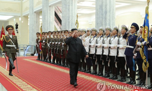 Lý do ông Kim Jong-un bất ngờ triệu tập chỉ huy quân đội trong 4 ngày