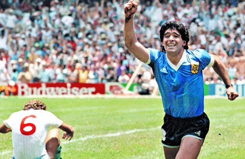 Những câu nói nổi tiếng đánh giá tài năng của Maradona