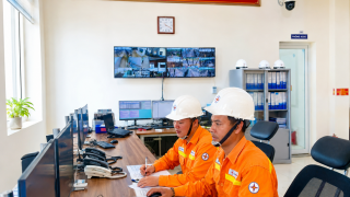 4 mạch 500kV Bắc – Nam cung cấp gần 20% sản lượng điện cho miền Bắc trong cao điểm nắng nóng