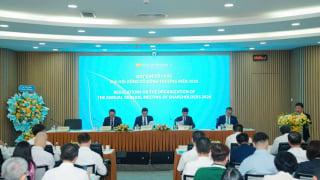 ĐHĐCĐ Vietnam Airlines: Mục tiêu doanh thu tăng trưởng 2 chữ số, lợi nhuận giảm do áp lực giá nhiên liệu