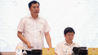 Bộ Công Thương: Không để lợi dụng giá xăng dầu giảm để 'neo' giá hàng hóa bất hợp lý