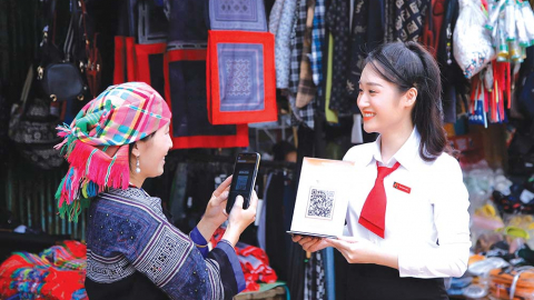 Đưa ngân hàng số về làng, Agribank cùng nông dân bước vào kỷ nguyên số