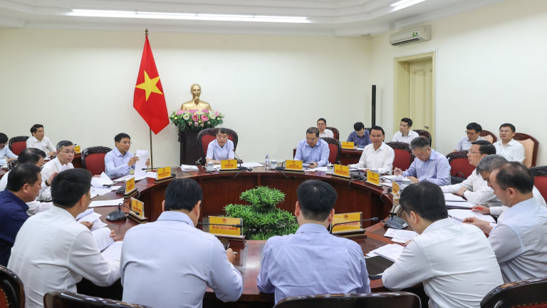 Thủ tướng Lê Minh Hưng: Khai thác thương mại sân bay Long Thành trong năm 2026 là nhiệm vụ bắt buộc