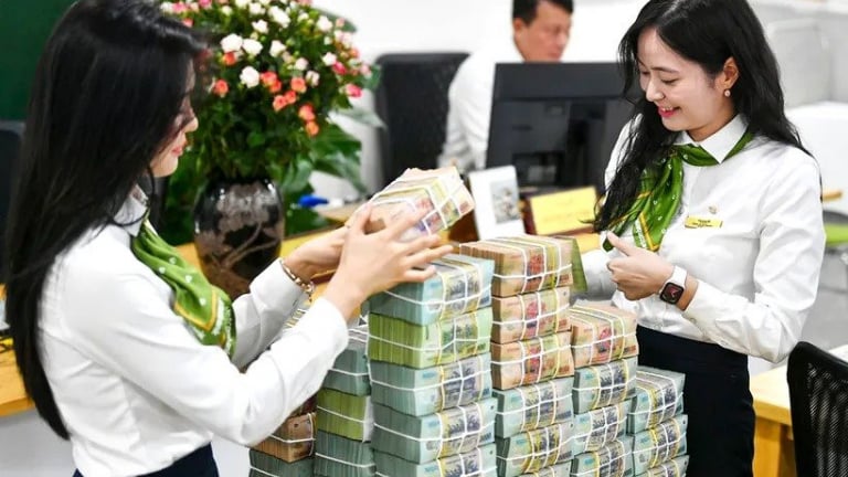 Dòng vốn ngân hàng đang chảy mạnh vào khu vực sản xuất