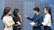 Hồ sơ niêm yết chứng khoán ứ đọng: 'Nhiều giấy tờ, hồ sơ không thực sự cần thiết'