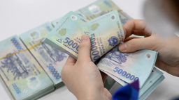 Chính phủ đề xuất bổ sung 44.000 tỷ chi trả chế độ sau tinh gọn bộ máy