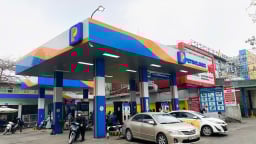 Petrolimex: Lợi nhuận “lao dốc”, doanh thu quý 1 mất ngàn tỷ vì giá dầu giảm