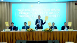 Vietnam Airlines tăng vốn điều lệ thêm gần 1 tỷ USD