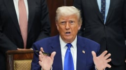 Chỉ một bài đăng lúc rạng sáng, TT Trump làm rung chuyển thị trường toàn cầu
