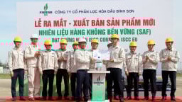 BSR xuất bán lô sản phẩm Nhiên liệu hàng không bền vững (SAF)