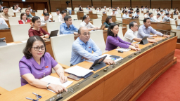 Quốc hội chốt mức thuế ưu đãi 10% cho báo chí