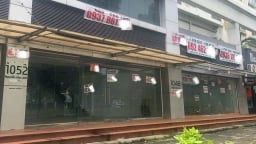 'Phố nhà giàu' Phú Mỹ Hưng đìu hiu, treo biển cho thuê dài ngày vẫn vắng khách