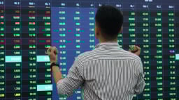 Hơn 1 tỷ USD chảy vào thị trường, VN-Index vượt mốc 1.400