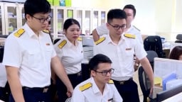 Bị nghi ngờ trốn thuế, cơ quan thuế vào kiểm tra các tài khoản ngân hàng 